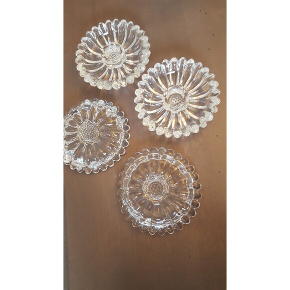 Vintage Hazel Atlas Sunflower Candlestick Holders (4) Ribbed Petals 4.5”x1.25” - Picture 4 of 6